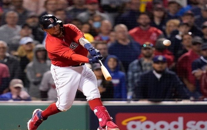 Dramático leñazo de Vásquez da victoria a Boston en el inning 13. Lideran Serie 2-1