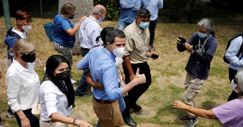 Juan Guaidó pide a venezolanos salir a las calles por unas elecciones libres